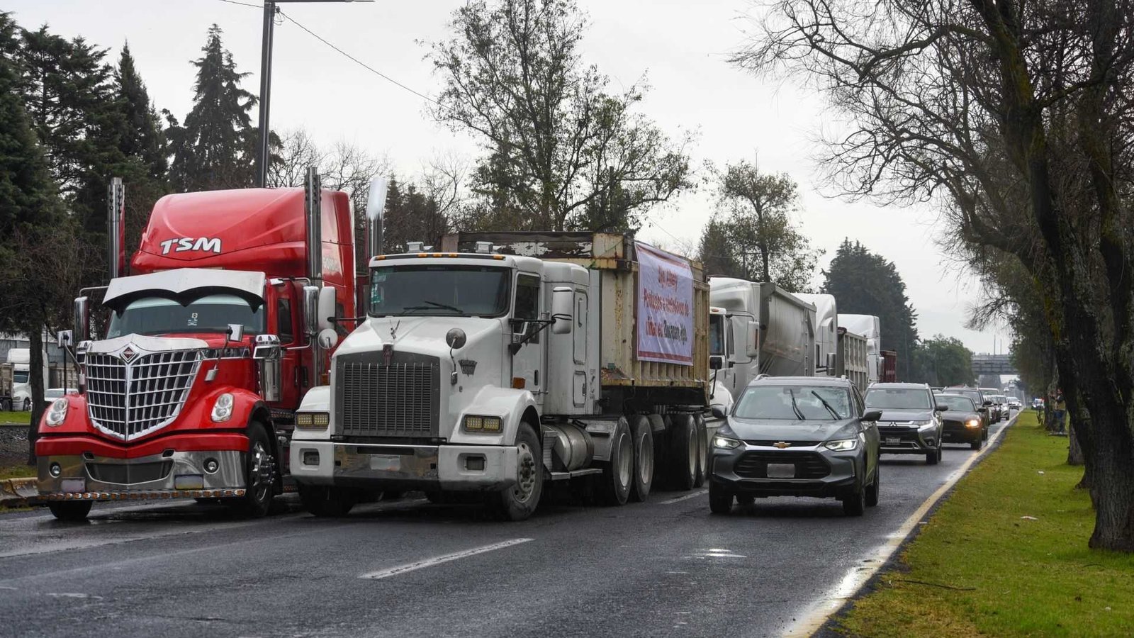 ¿A Qué Hora Inicia Hoy la Mega Marcha de Transportistas en Cdmx? Horario de paro y bloqueos