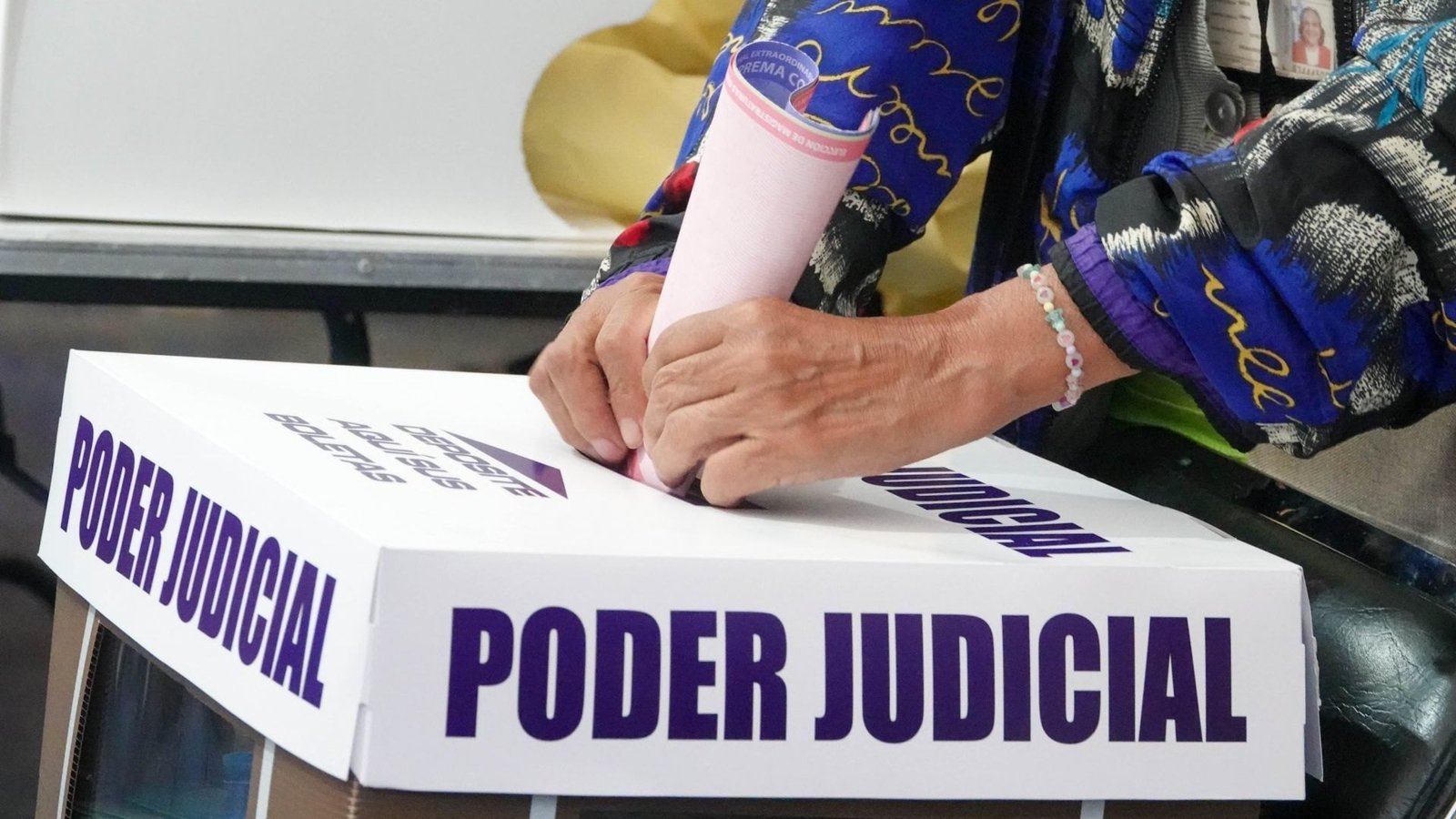 Sheinbaum Destaca Trayectoria de Hugo Aguilar y Reconocimiento Su Posible Presidencia en la SCJN