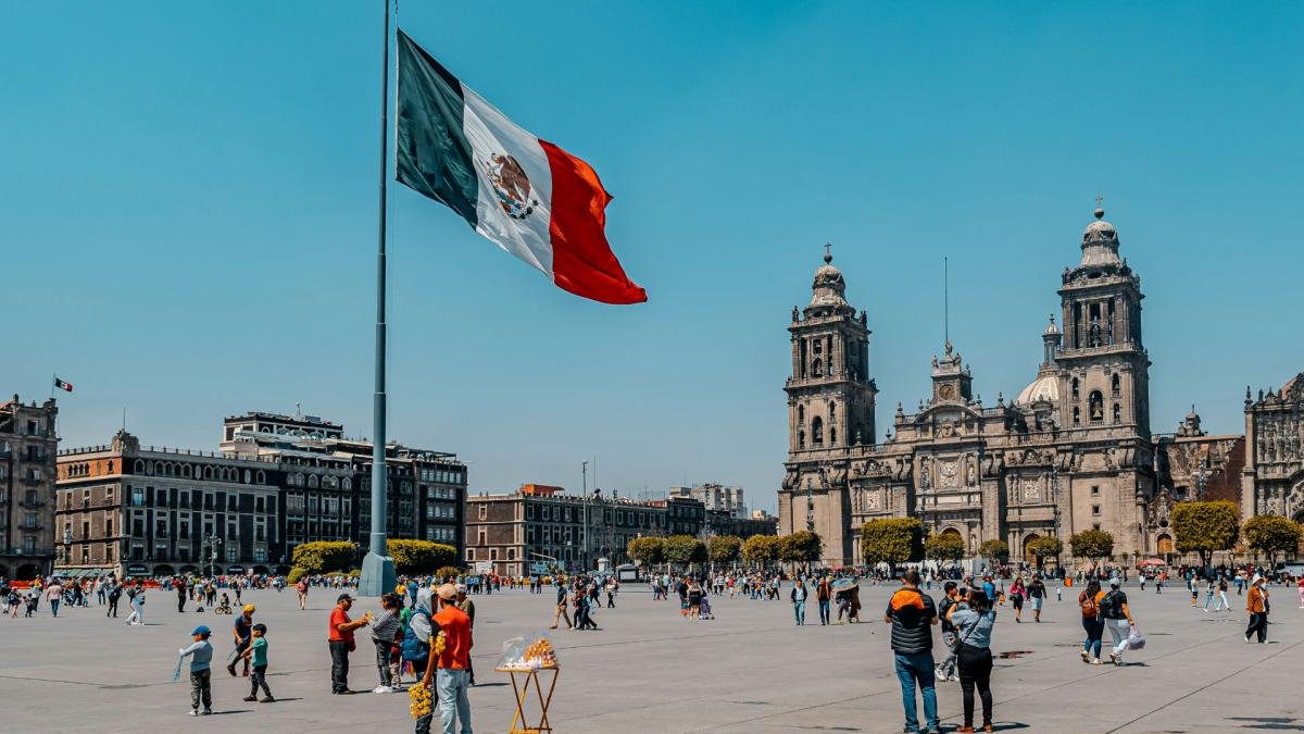 La mitad de la pobreza en CDMX tiene que ver con el tiempo, no con el dinero: estudio