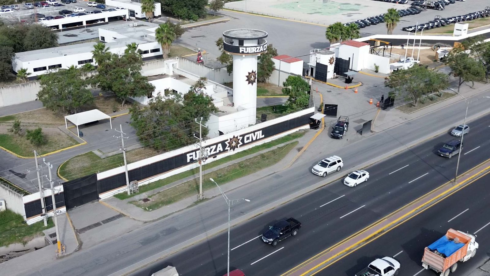 Muere Elemento de Fuerza Civil Dentro de Campo Policial No.1 en Escobedo, Nuevo León