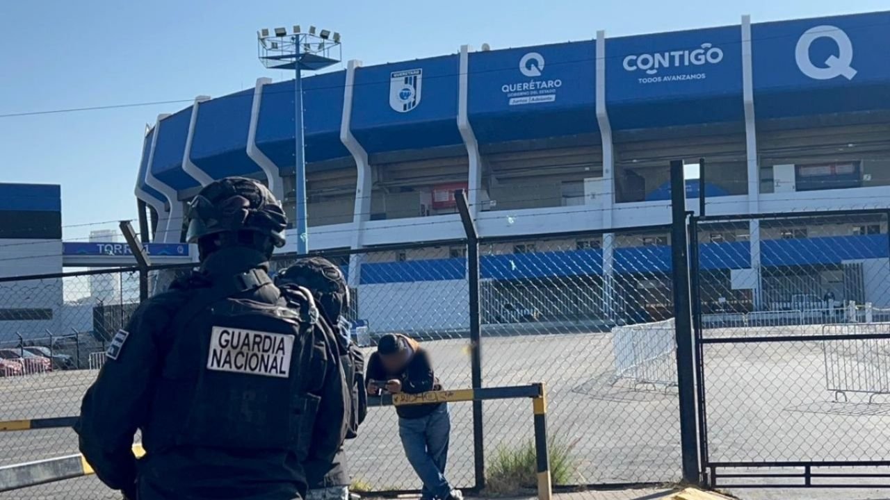 Fuerte operativo federal y estatal resguarda el Estadio Corregidora previo al amistoso México vs Islandia | VIDEO