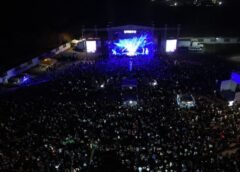 Más de 10 mil personas asisten al concierto de Pancho Barraza en la Semana de la Moto