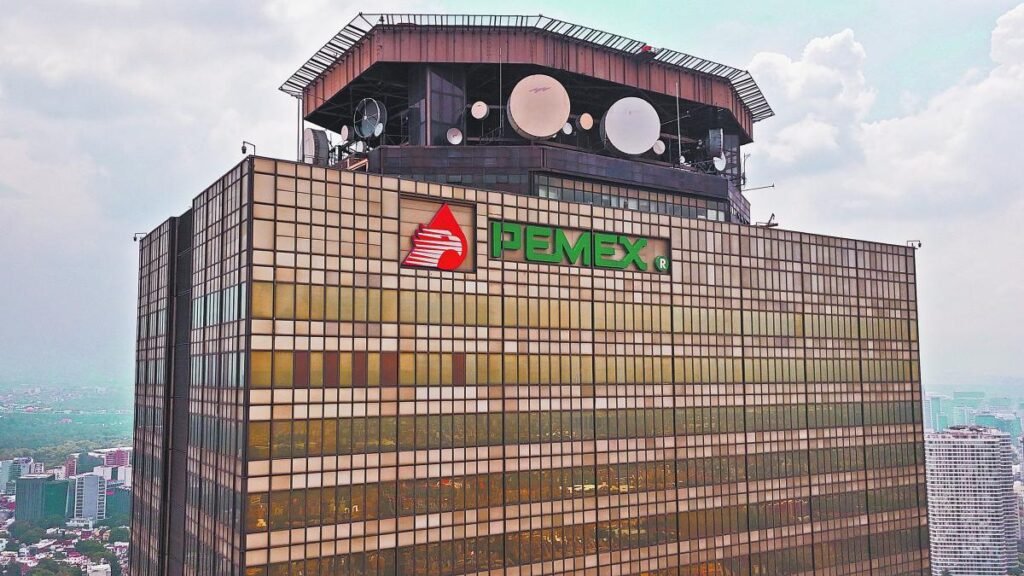 Perspectiva negativa de México alcanza a Pemex y CFE: S&P