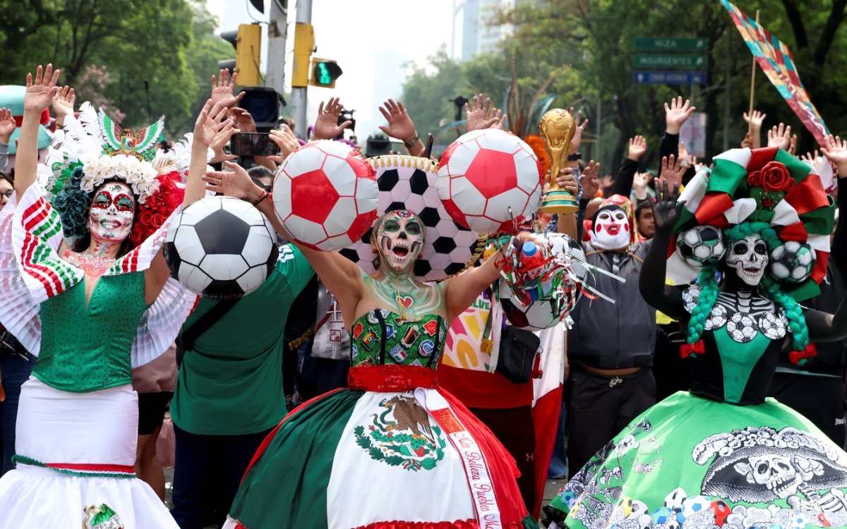 CDMX logra Récord Guinness con la ola más grande del mundo a cinco días del Mundial 2026