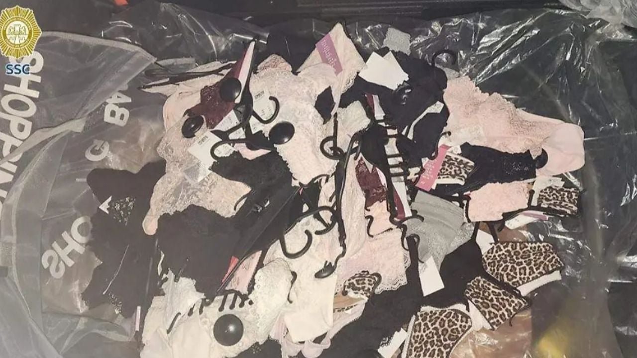 Detienen a una fardera de 15 años por robar prendas de ropa con valor de 20 mil pesos en CDMX